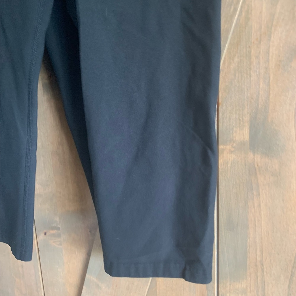 Nike 2 pair capris - Picture 3 of 10